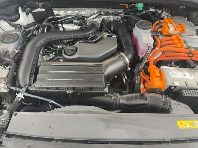 Cupra Terramar 1.5 e-Hybrid