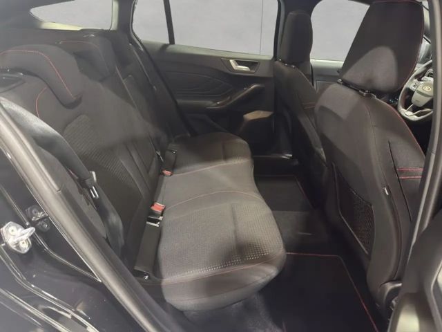 Ford Focus EcoBoost ST Line Wagon