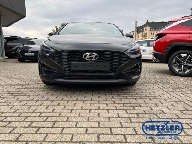 Hyundai i30 Advantage Hybrid T-GDi