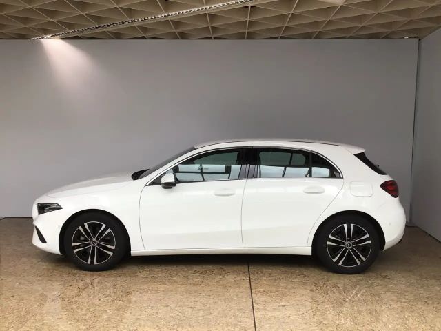 Mercedes-Benz A 180 Progressive
