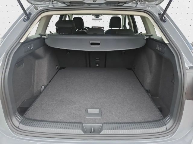 Volkswagen Golf 1.5 eTSI Life Variant