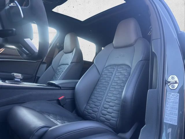 Audi RS6 Avant Performance Quattro S-Tronic