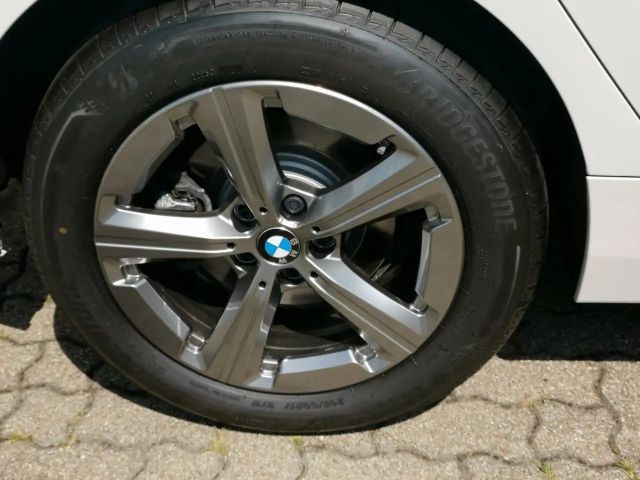 BMW 218 +P.ASS+RFK +Ad.LED +NAVI +SHZ