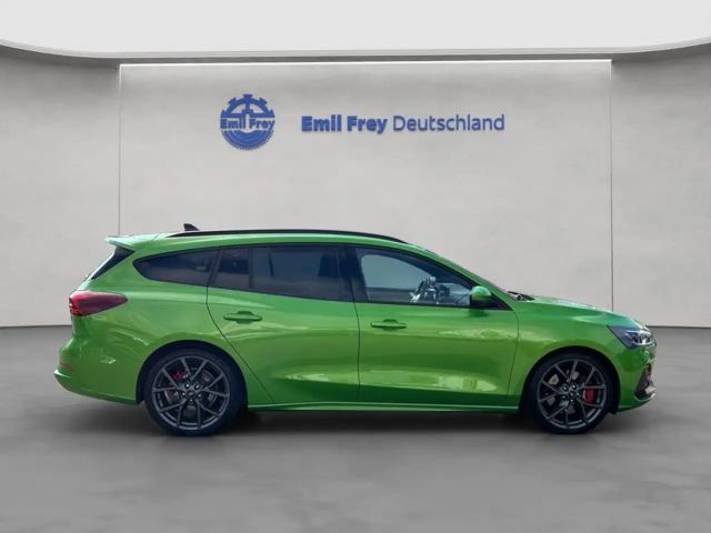 Ford Focus EcoBoost ST Line Wagon
