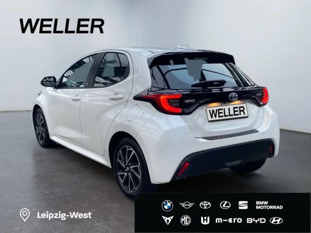 Toyota Yaris Hatchback Hybride Team D