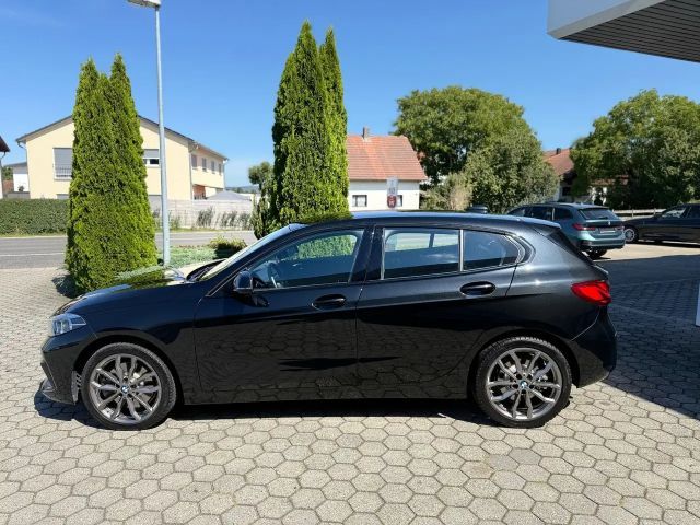 BMW 120 120i Sedan Sport Line