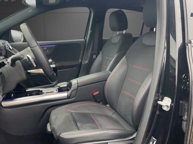 Mercedes-Benz GLA 200 AMG Line