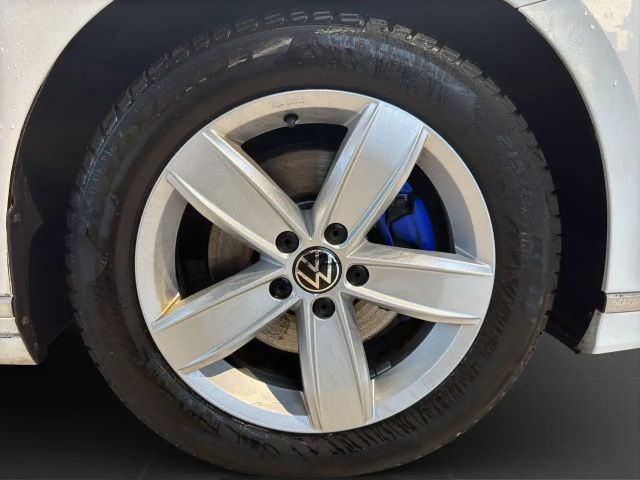 Volkswagen Passat GTE Variant