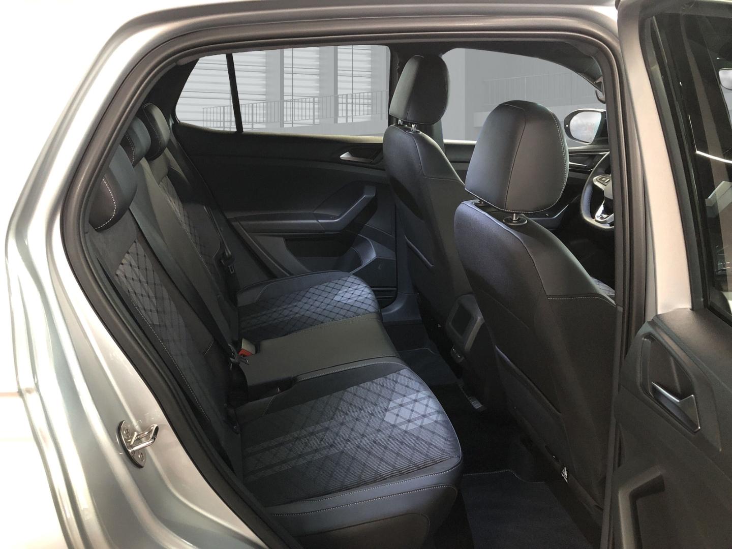 Volkswagen T-Cross 1.5 TSI ACT DSG R-Line