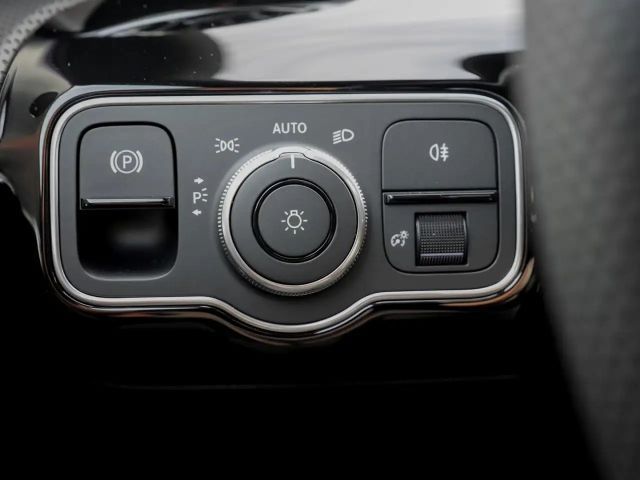 Mercedes-Benz CLA 180 AMG Line Shooting Brake