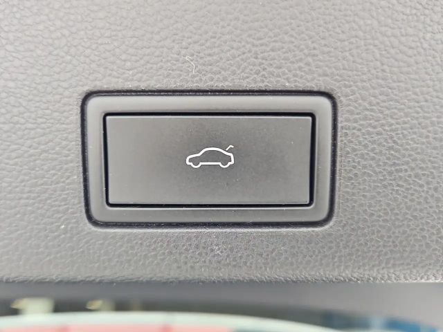 Volkswagen Golf 1.5 TSI R-Line Variant