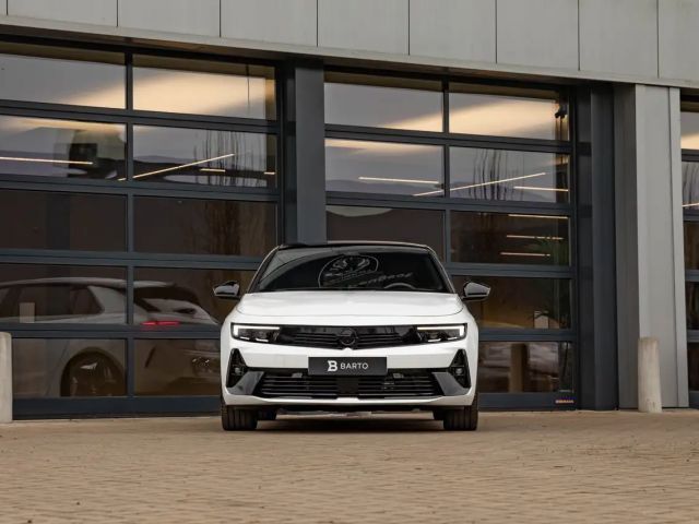 Opel Astra GSe Hybrid