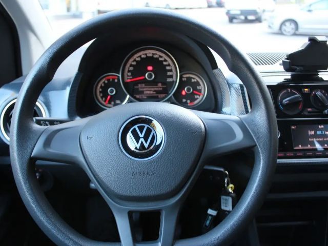 Volkswagen up! Move Move up!