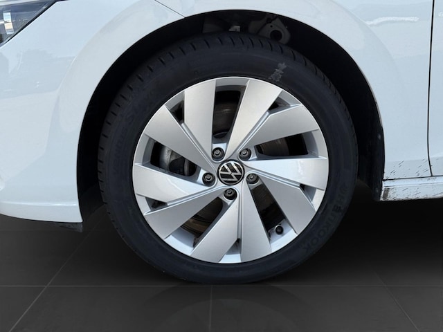 Volkswagen Golf 2.0 TDI DSG Style Variant