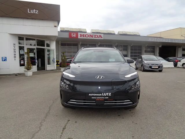 Hyundai Kona 64 kWh Electric