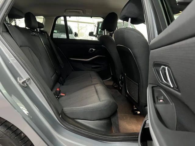 BMW 318 318d Touring