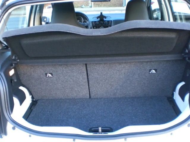 Volkswagen up! Move Move up!