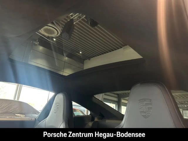 Porsche 992 4 Carrera Coupé GTS