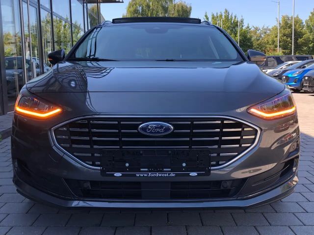 Ford Focus EcoBoost Titanium Wagon