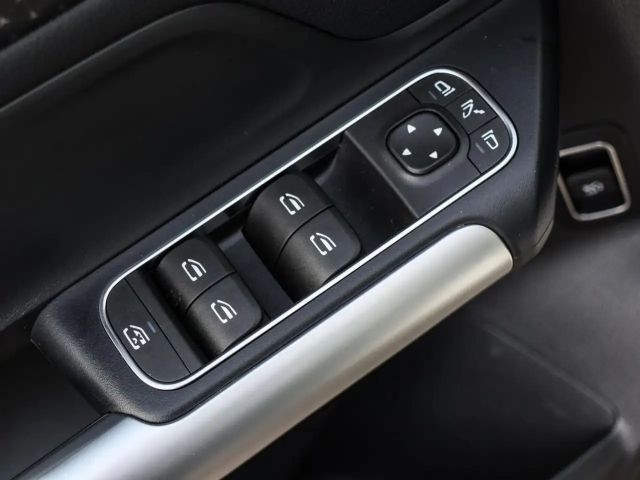 Mercedes-Benz B 180 Progressive