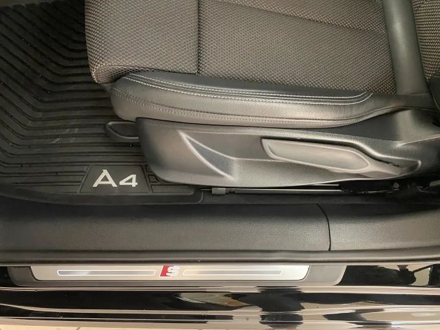 Audi A4 35 TFSI Avant S-Line S-Tronic