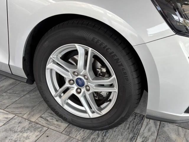 Ford Focus Cool & Connect Limited