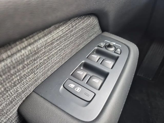 Volvo V60 Core Hybrid