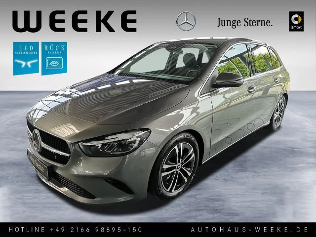 Mercedes-Benz B 200 Progressive Sedan