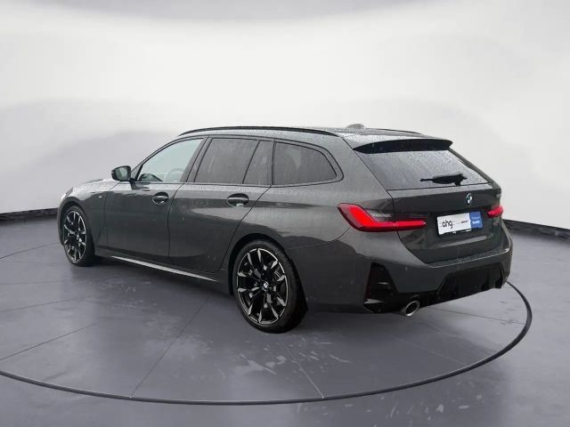 BMW 320 320d M-Sport Touring