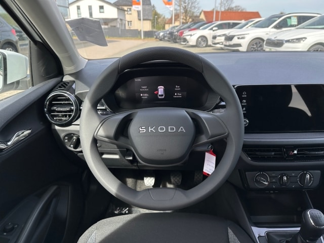 Skoda Fabia FABIA 1.0 MPI 59kW EU6e Essence 5-Gang-Schaltgetr.