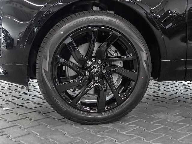 Land Rover Discovery D300 Dynamic SE