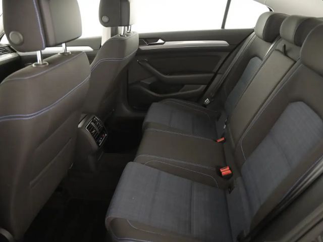 Volkswagen Passat GTE