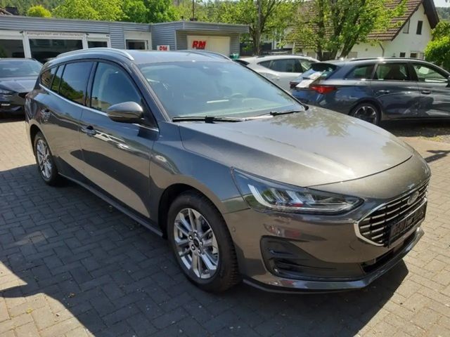 Ford Focus Titanium Wagon