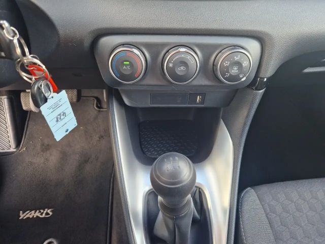 Toyota Yaris 1.0 VVT-i Comfort Hatchback