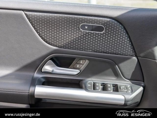 Mercedes-Benz B 200 Progressive Sedan