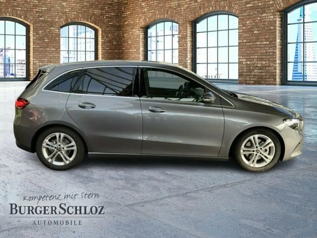 Mercedes-Benz B 180 SpurW W-Paket PDC SHZ SpurH LED el.Heck