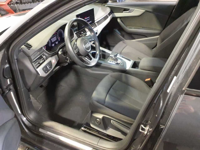 Audi A4 40 TDI Quattro S-Tronic Sedan
