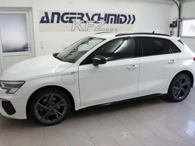 Audi A3 40 TFSI Hybride S-Line