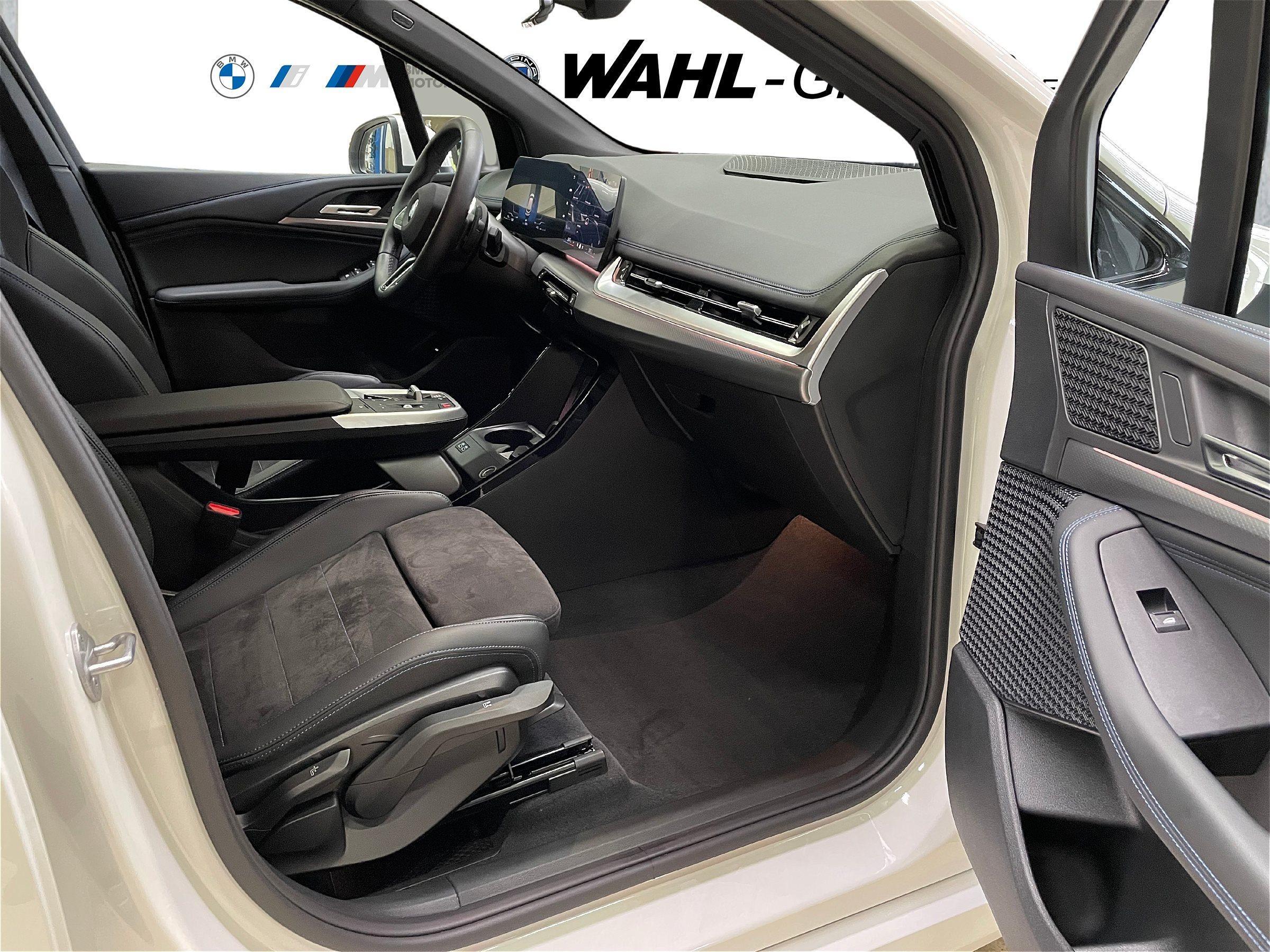 BMW 220 220i Active Tourer