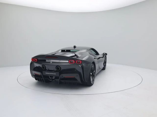Ferrari SF90 Stradale