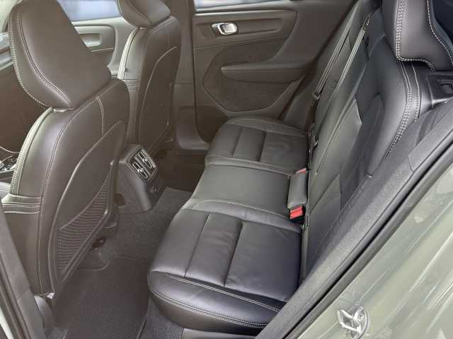 Volvo XC40 XC40 Bluetooth LED Vollleder Klima Standhzg Einparkhilfe el. Fenster