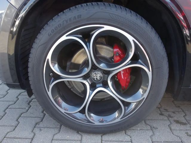 Alfa Romeo Stelvio Q4 Veloce