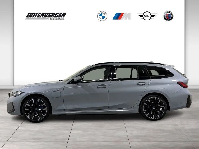 BMW 330 330e M-Sport Touring