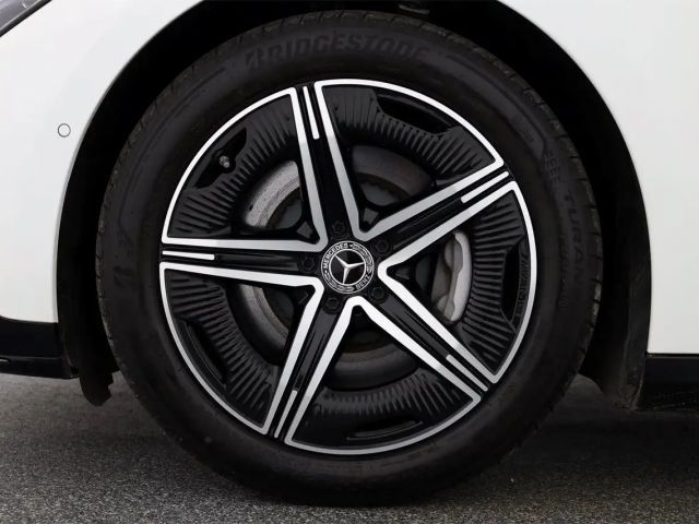 Mercedes-Benz EQE 300 Sedan