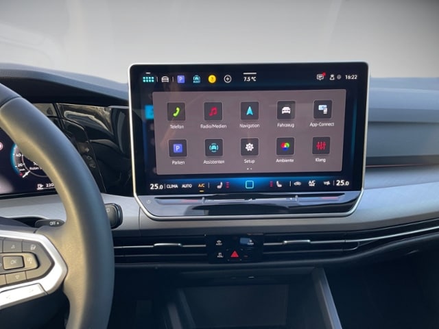 Volkswagen Golf 1.5 eTSI DSG Golf VIII