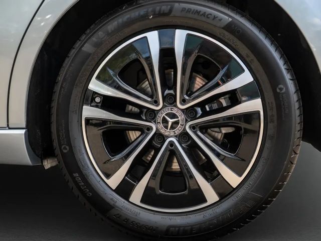 Mercedes-Benz B 180 Progressive