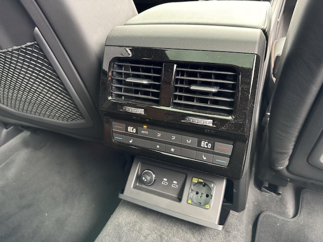 Volkswagen Touareg 3.0 V6 TDI R-Line