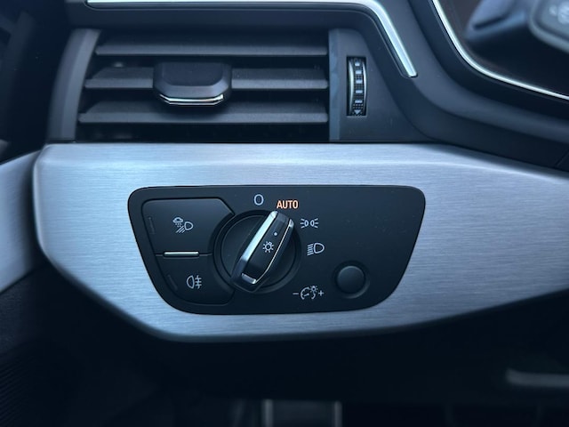 Audi A4 45 TFSI Avant Quattro S-Line S-Tronic