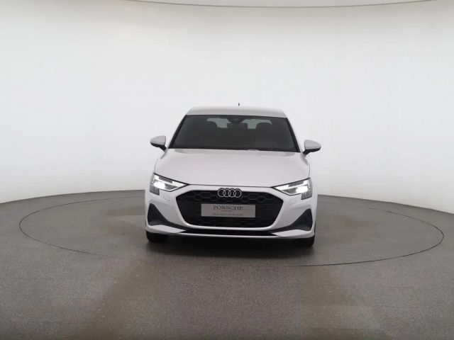 Audi A3 30 TFSI Sedan