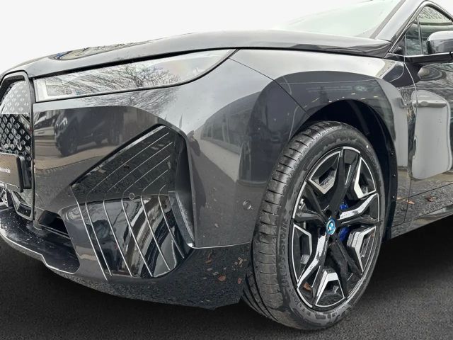 BMW iX xDrive50